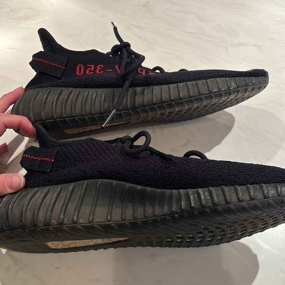 Adidas Yeezy 350 V2 Bred Boost - Picture 3 of 9